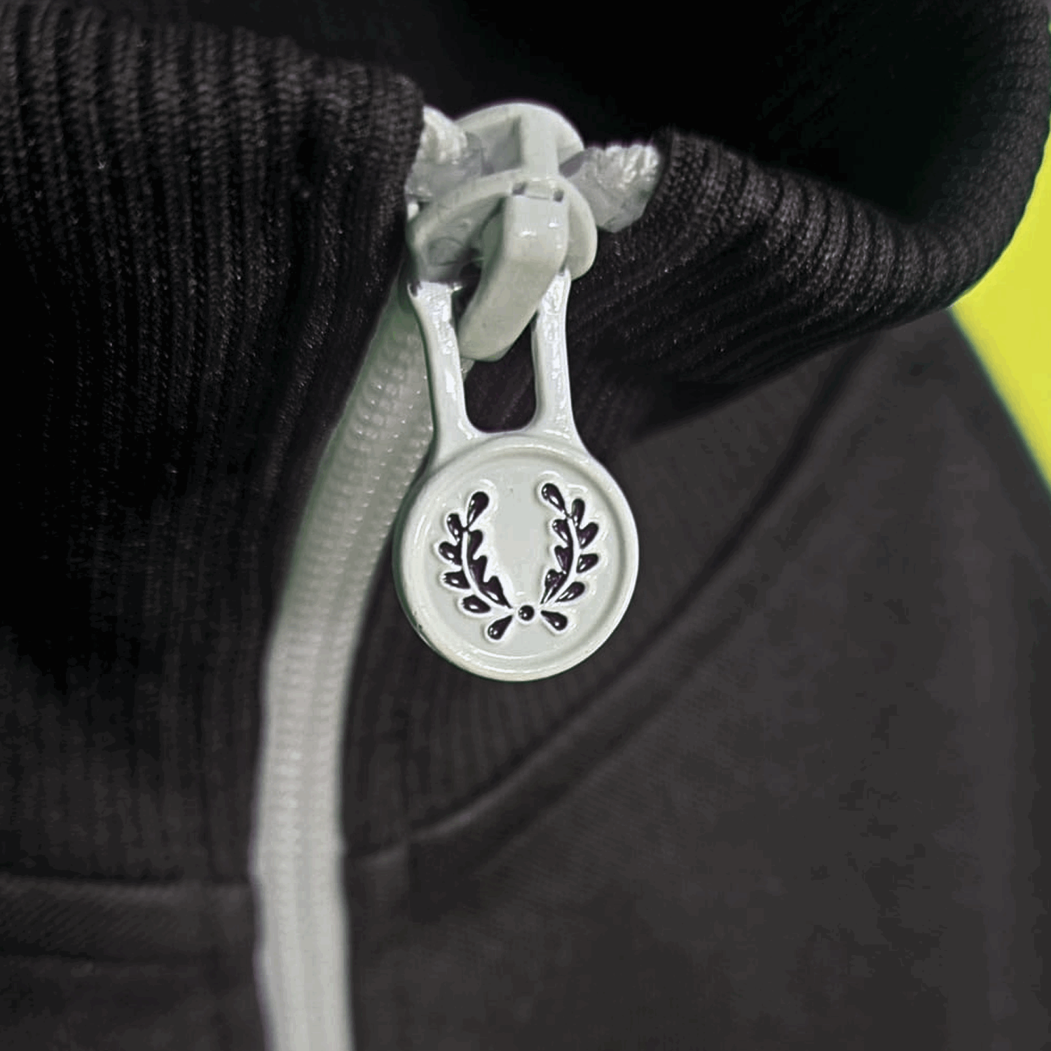 Fred Perry Trackjacket black neongreen M