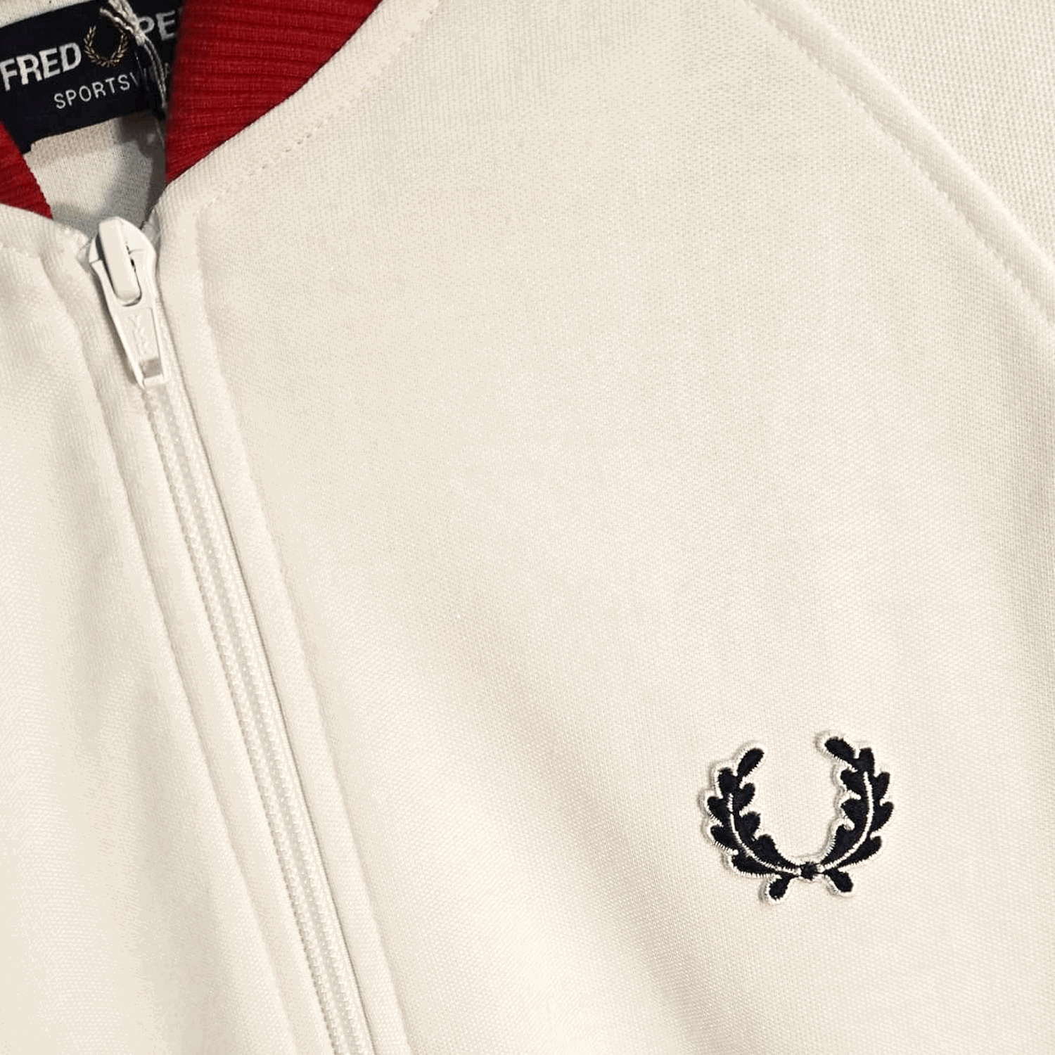 Fred Perry Trackjacket white red M